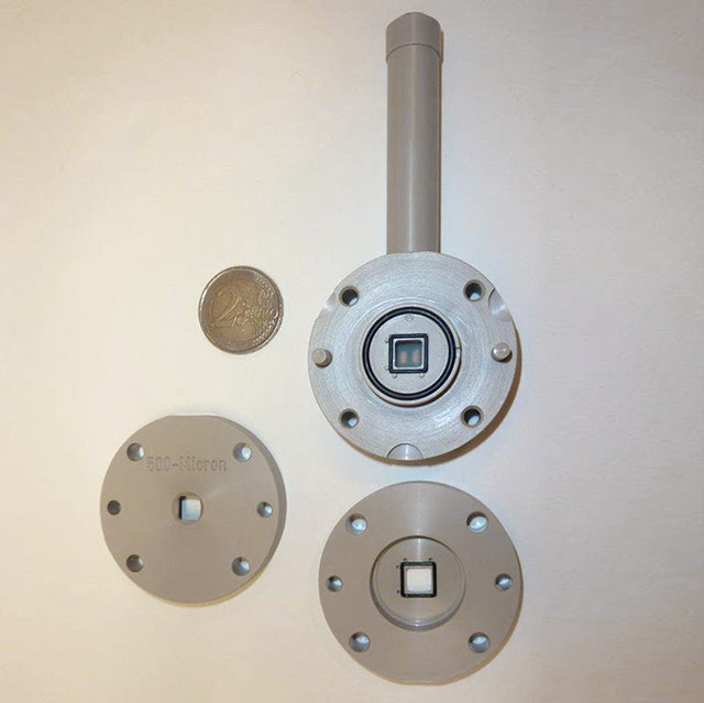 Single chip holder with built-in LED illumination